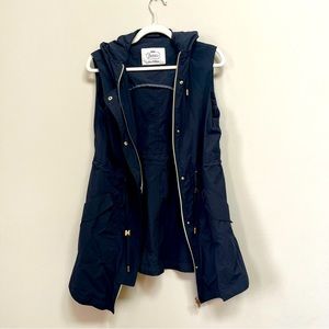Herno black long vest size: S